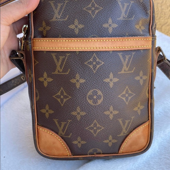 Vintage Louis Vuitton Danube - Picture 9 of 14